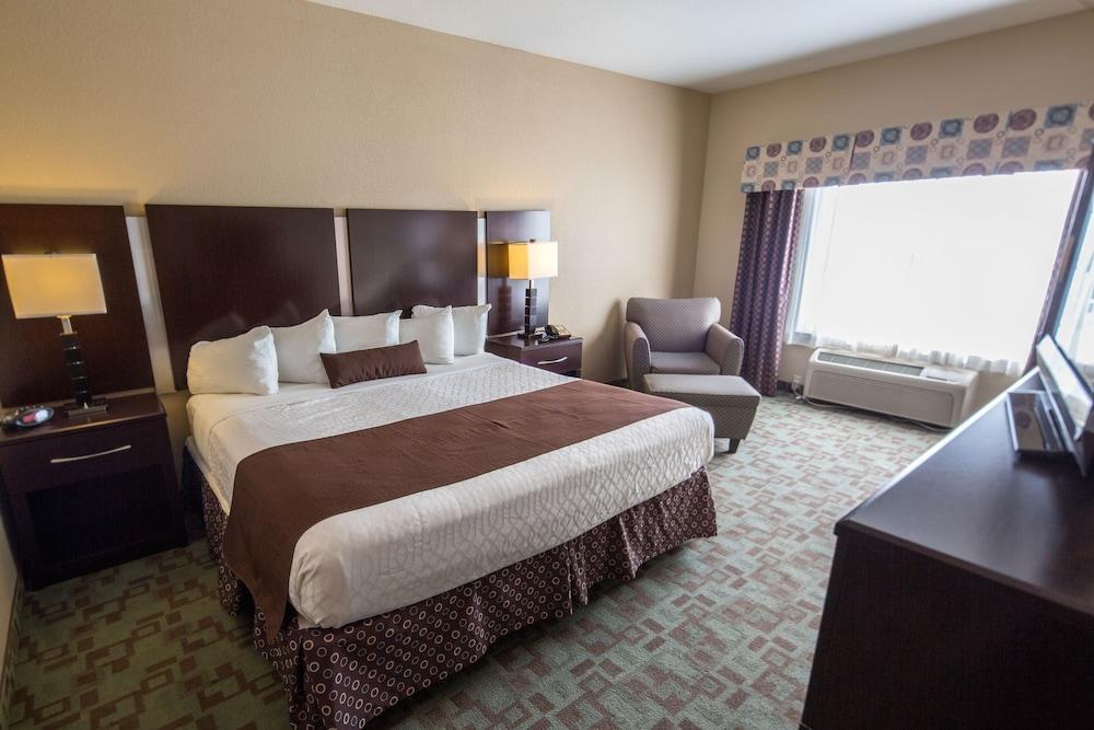 Best Western Plus Eastgate Inn & Suites Wichita Bagian luar foto