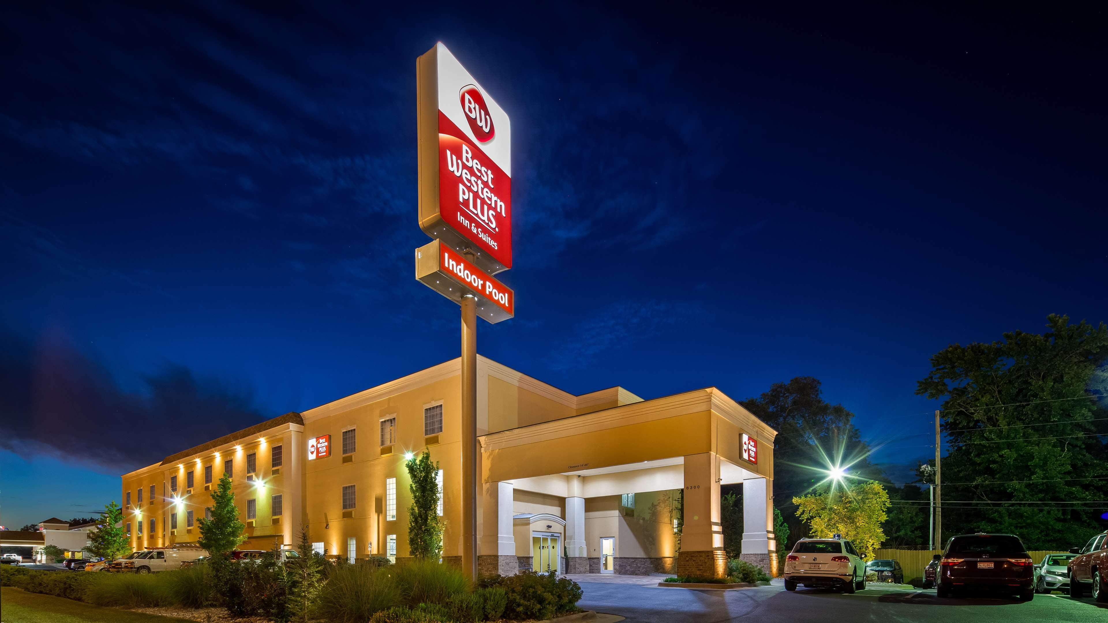 Best Western Plus Eastgate Inn & Suites Wichita Bagian luar foto