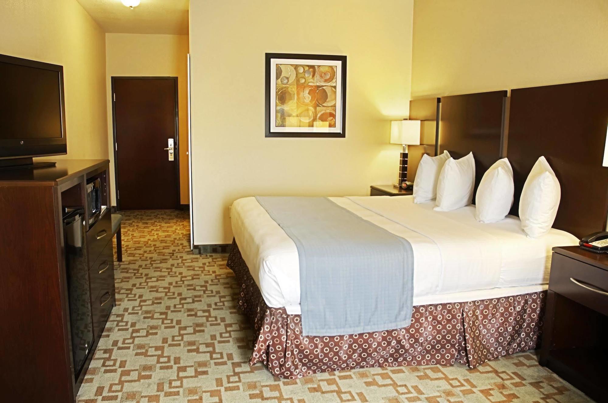 Best Western Plus Eastgate Inn & Suites Wichita Bagian luar foto